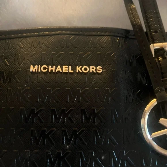 Michael Kors Black Textured Leather Tote 👜🖤. EUC! So beautiful!🤩 - Picture 2 of 7